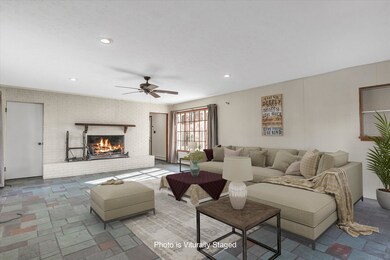 19259 Summers Dr, South Bend, IN 46637 - photo 4