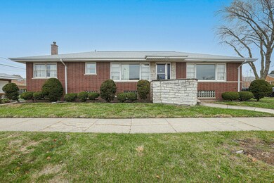5556 S Tripp Ave, Chicago, IL 60629 - photo 4