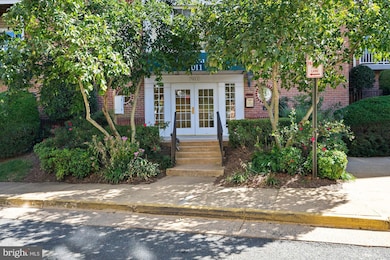 The Pavillion unit 202, Falls Church, VA 22043 - photo 3