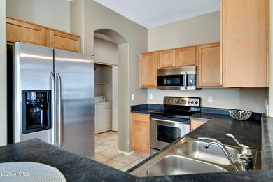 1340 E Weatherby Way-11