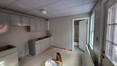 29 Alder St, Lowell, MA 01852 - photo 3