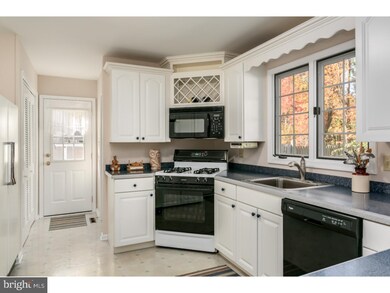 547 Sentinel Rd, Moorestown, NJ 08057 - photo 7