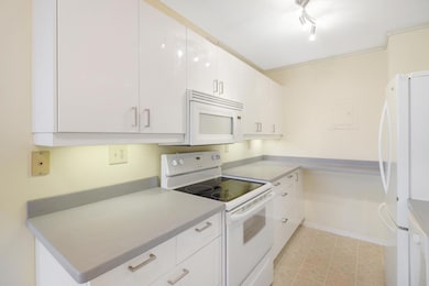 City Walk unit 1315, Saint Paul, MN 55101 - photo 6