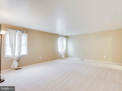 12506 Saber Ln, Bowie, MD 20715 - photo 6