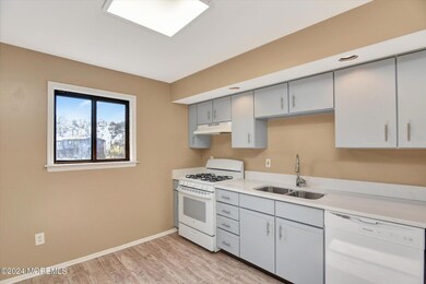 07-Kitchen