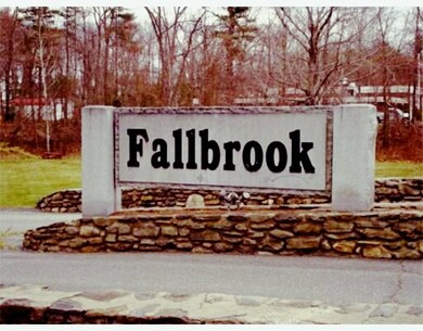 42 Meadow Pond Dr unit C, Leominster, MA 01453 - photo 3