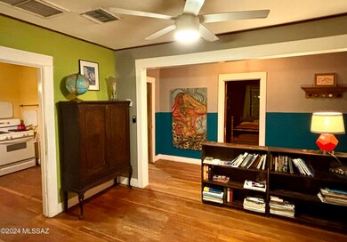 LR towards kitchen