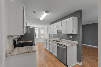 407 Apple Dr, Crestview, FL 32536 - photo 7