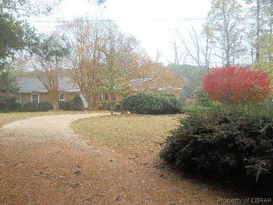 3445 Seawells Point Ln, Hayes, VA 23072 - photo 3