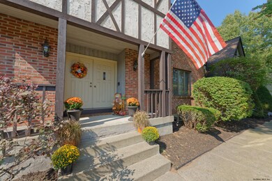 31 Carriage Hill Dr, Latham, NY 12110 - photo 4