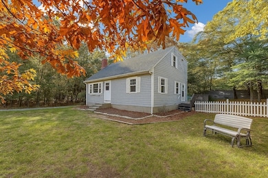 49 Saint Marks Rd, Teaticket, MA 02536 - photo 2