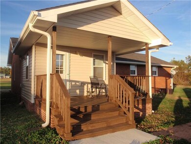 Covered back deck
