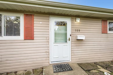 115 W Helen Rd, Palatine, IL 60067 - photo 3