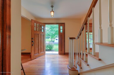 7 Alyssa Ln Red Bank NJ 07701-large-005-