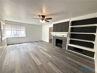 Gas Fireplace with Built Ins