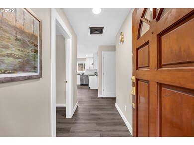 Entrance/Foyer
