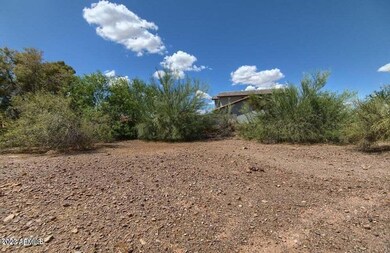 Lot Pic 3