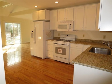 19 Heather Ln, North Falmouth, MA 02556 - photo 6