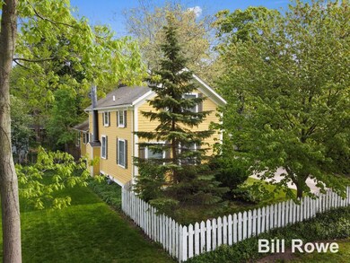 24 - 234 Spear St.