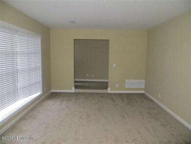 8126 Parkridge Cir S, Jacksonville, FL 32211 - photo 2