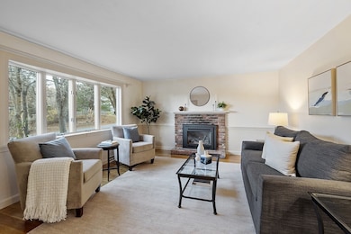 4 Crown Rd, Westford, MA 01886 - photo 4