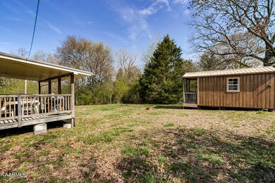 27_GrasshopperRoad_7305_Backyard02