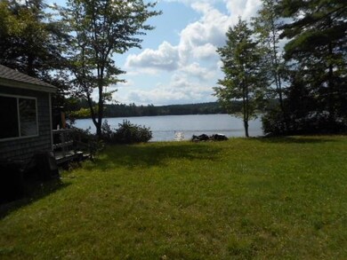 312 Mcgregor Rd, Lincoln, ME 04457 - photo 4