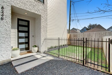 824 Wakefield Dr unit B, Houston, TX 77018 - photo 2