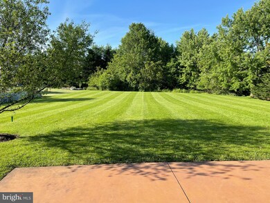 8189 Stone Ridge Dr, Frederick, MD 21702 - photo 3