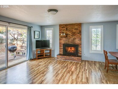 523 2nd St, Seaside, OR 97138 - photo 4