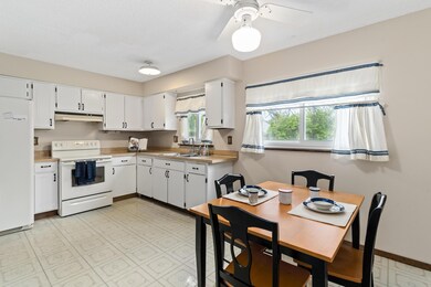 2834 Blarefield Dr_MLS_09