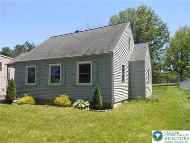 415 Willow Rd, Hellertown, PA 18055 - photo 5