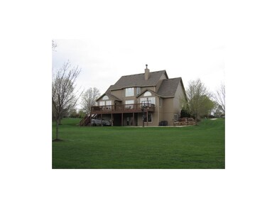 Huge entertaining deck