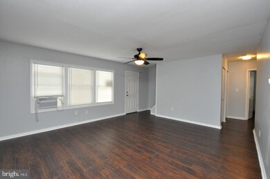 85 Baldwin Ln, Willingboro, NJ 08046 - photo 3