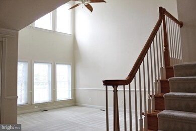 25663 Tremaine Terrace, Chantilly, VA 20152 - photo 3