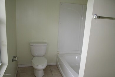 7121 Yowdy Star Ln, Jacksonville, FL 32244 - photo 4