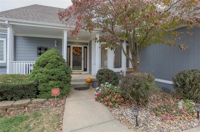 325 SW Seagull St, Lees Summit, MO 64082 - photo 3