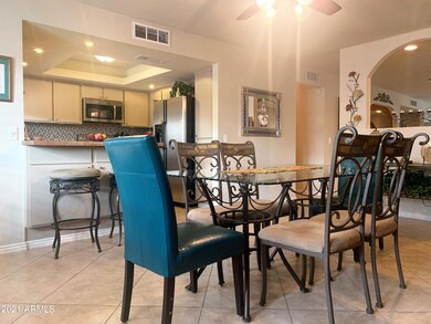 7131 House Kitchen Table 2