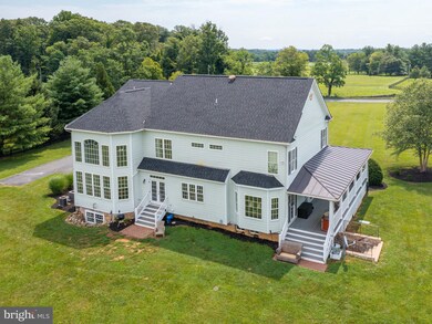 19143 Foggy Bottom Rd, Bluemont, VA 20135 - photo 6