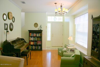 Entrance/Dining Room