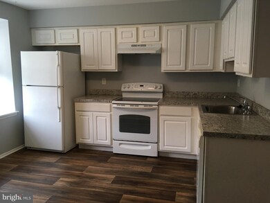 11 Peroba Ct, Parkville, MD 21234 - photo 3