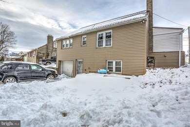 260 Locust St, New Holland, PA 17557 - photo 7