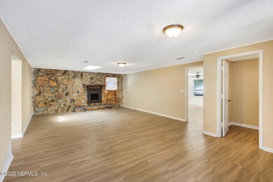 2914 Carleon Rd, Jacksonville, FL 32218 - photo 6