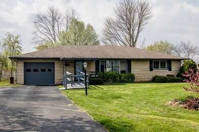 2131 Sims Dr, Columbus, IN 47203 - photo 2