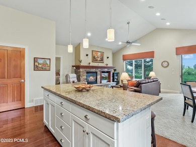 45 W Village Cir, Midway, UT 84049 - photo 7