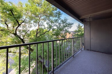 12 Pond Ln unit 41, Arlington, MA 02474 - photo 2