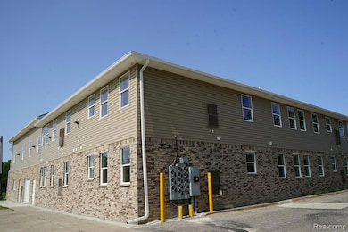 16515 W Outer Dr unit 2, Dearborn Heights, MI 48127 - photo 4