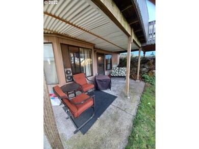 7630 Ridgewood Dr, Gladstone, OR 97027 - photo 5