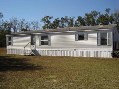 50 Garner Cir N, Crawfordville, FL 32327 - photo 2