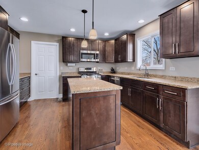 451 Judd Ln, Batavia, IL 60510 - photo 4